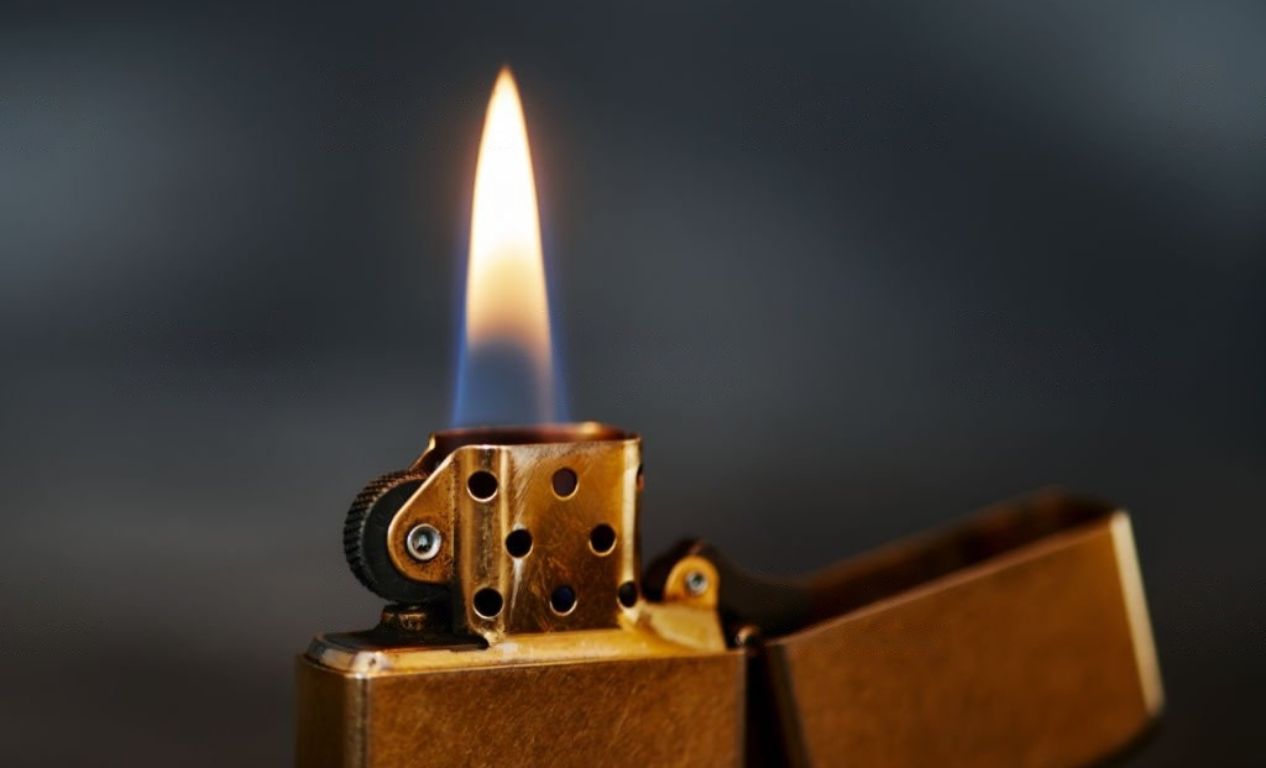 Authenticity of Gold Using a Lighter