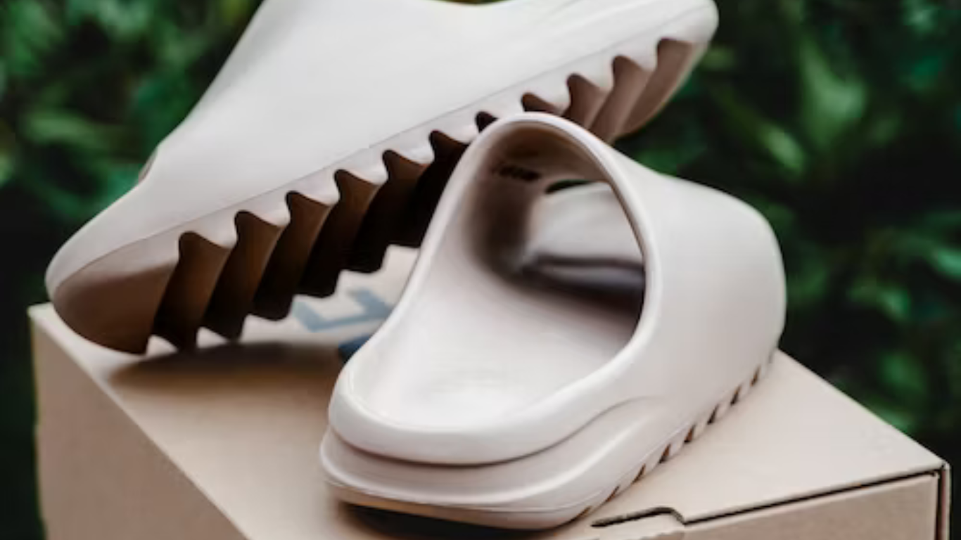 How to Clean Yeezy Slides: A Detailed Care Guide