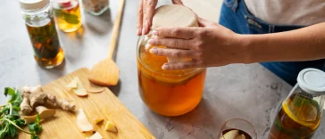 5 Easy Steps to Make Whipped Honey at Home