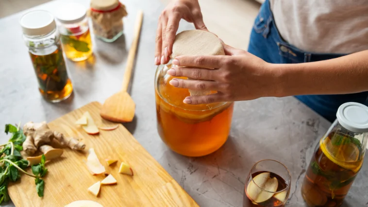 5 Easy Steps to Make Whipped Honey at Home