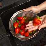 How to Clean Strawberries